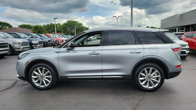2022 Lincoln Corsair Standard
