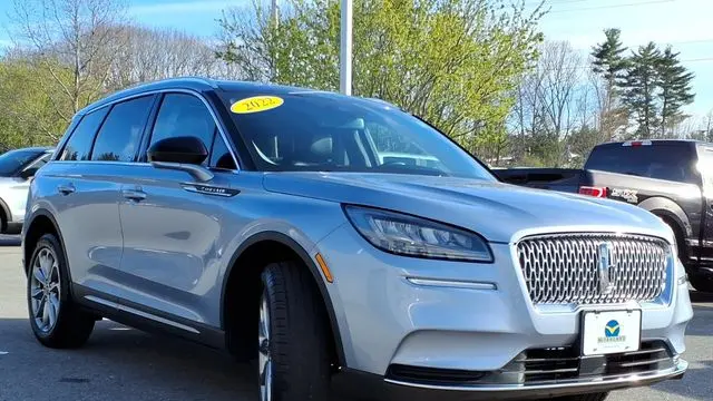 2022 Lincoln Corsair Standard