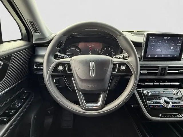 2022 Lincoln Corsair - $23,995