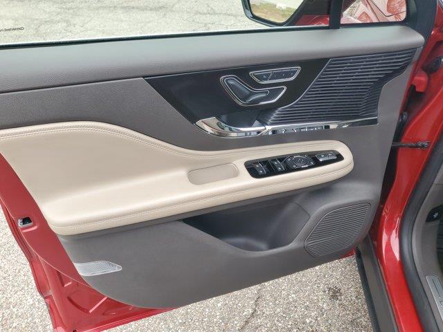 2022 Lincoln Corsair - $29,995
