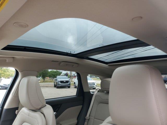 2022 Lincoln Corsair - $29,995