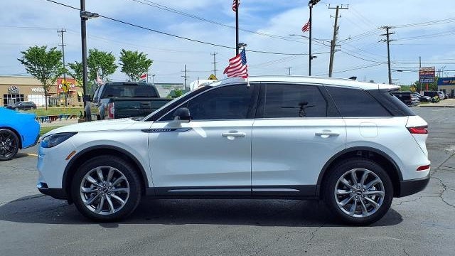 2022 Lincoln Corsair Standard