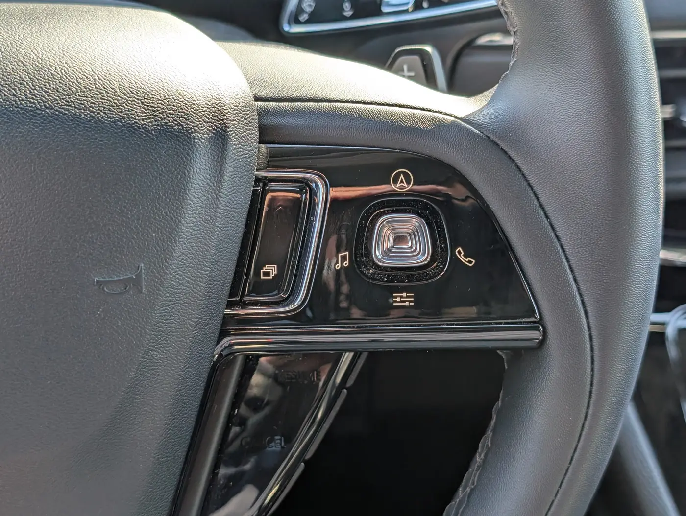 2022 Lincoln Corsair - $26,000