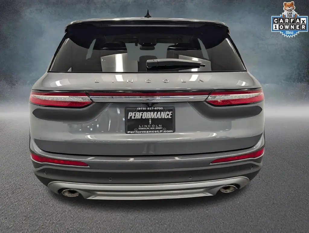 2022 Lincoln Corsair - $28,900