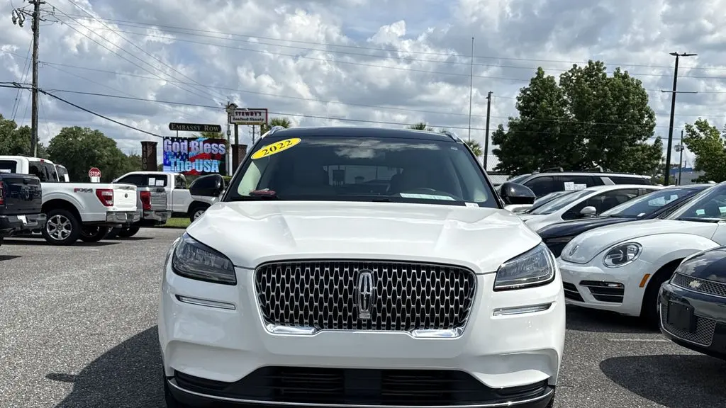 2022 Lincoln Corsair Standard