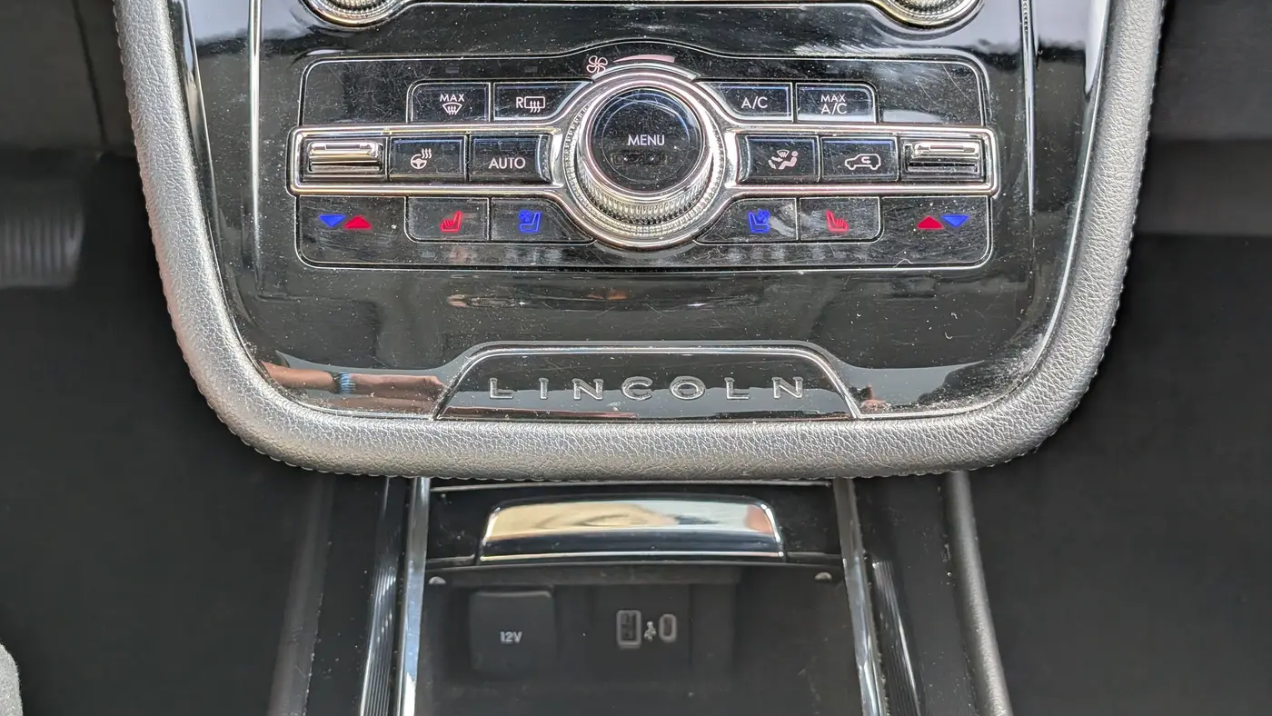 2022 Lincoln Corsair Standard
