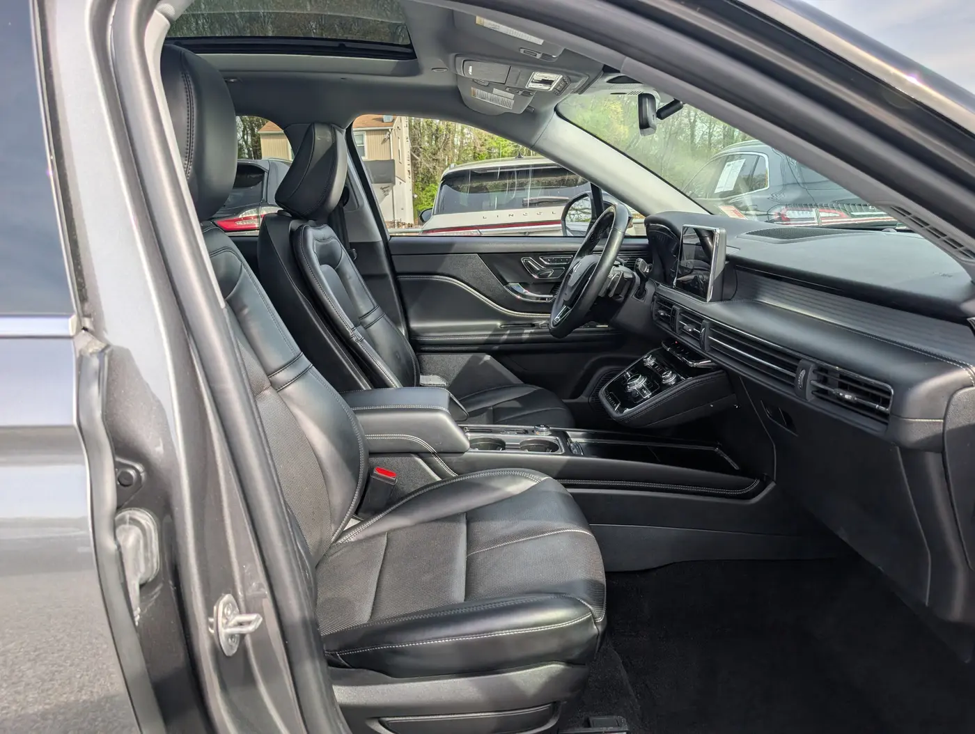 2022 Lincoln Corsair - $24,500