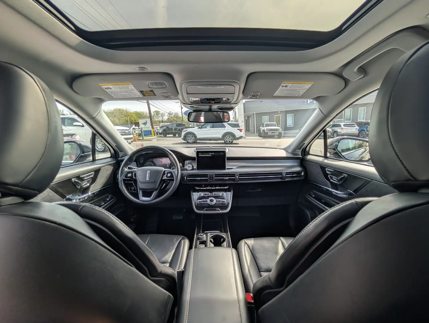 2022 Lincoln Corsair - $24,500