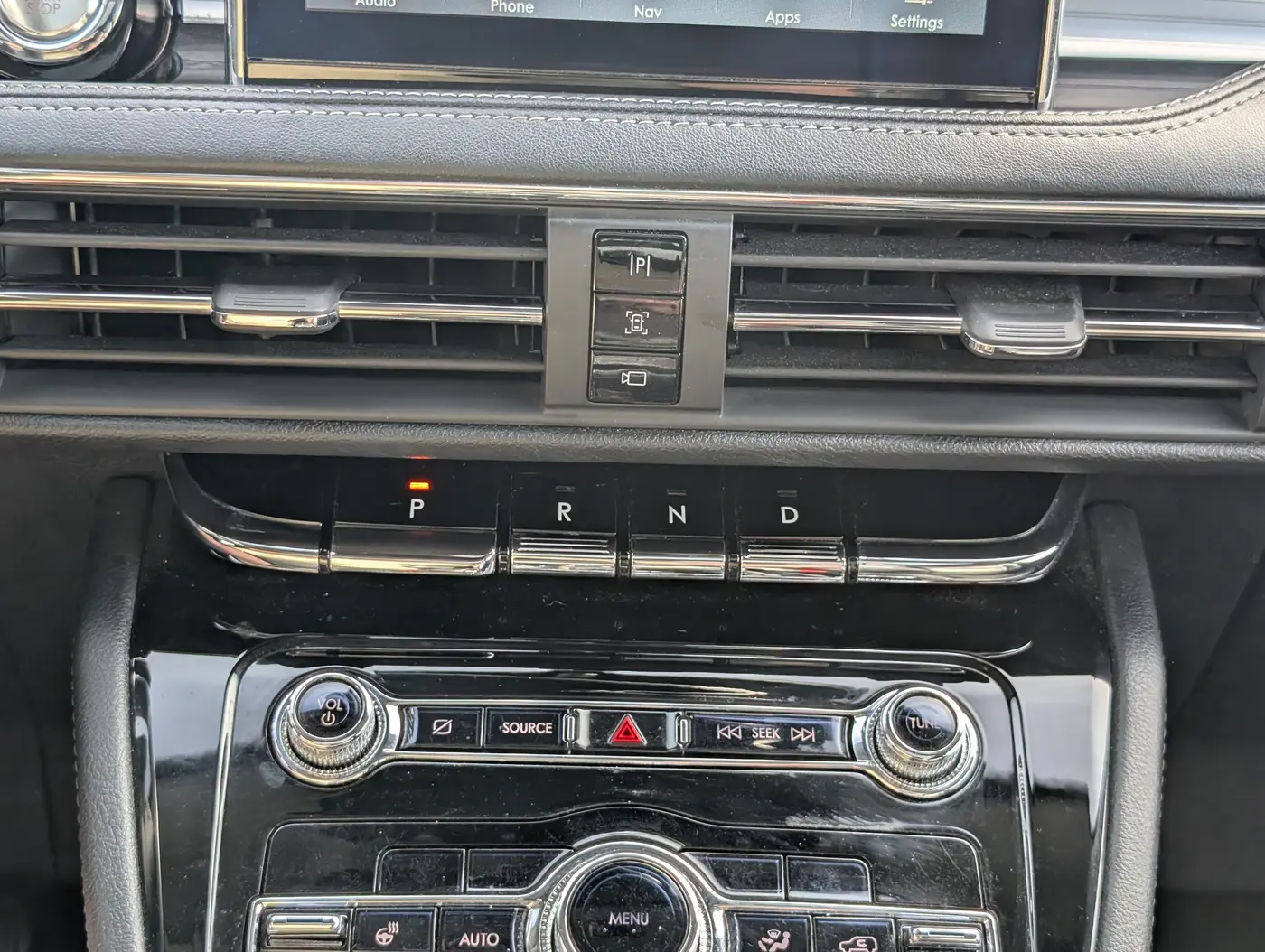2022 Lincoln Corsair - $24,500
