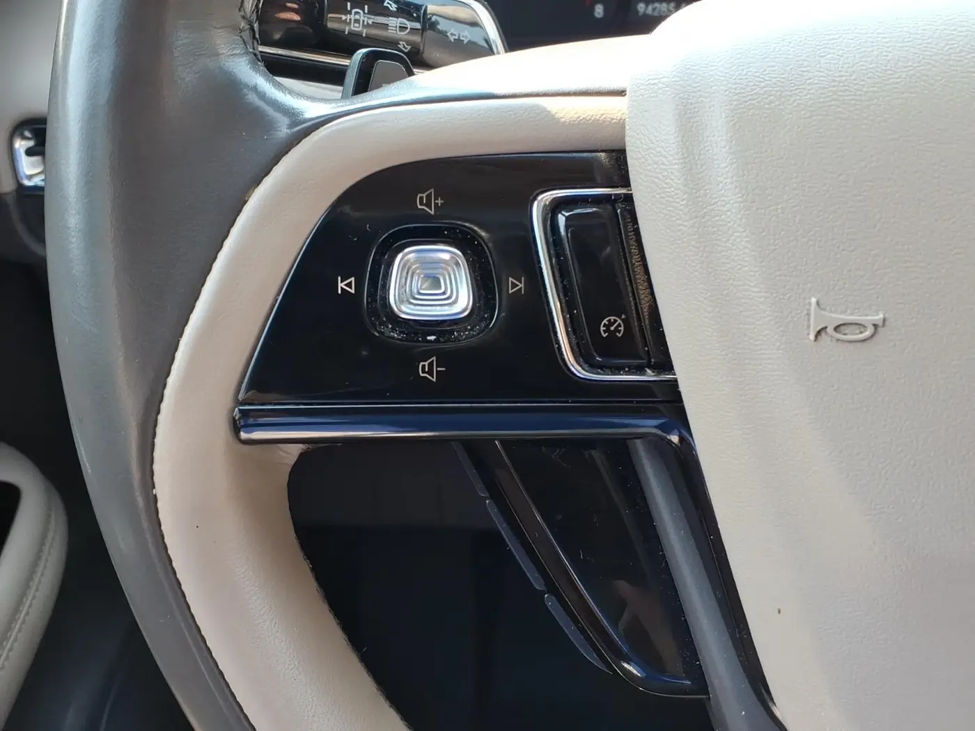 2022 Lincoln Corsair - $20,997