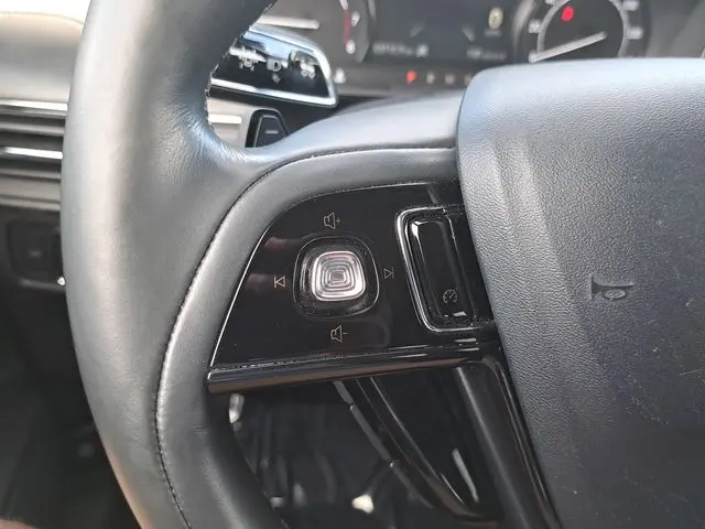 2022 Lincoln Corsair - $23,980