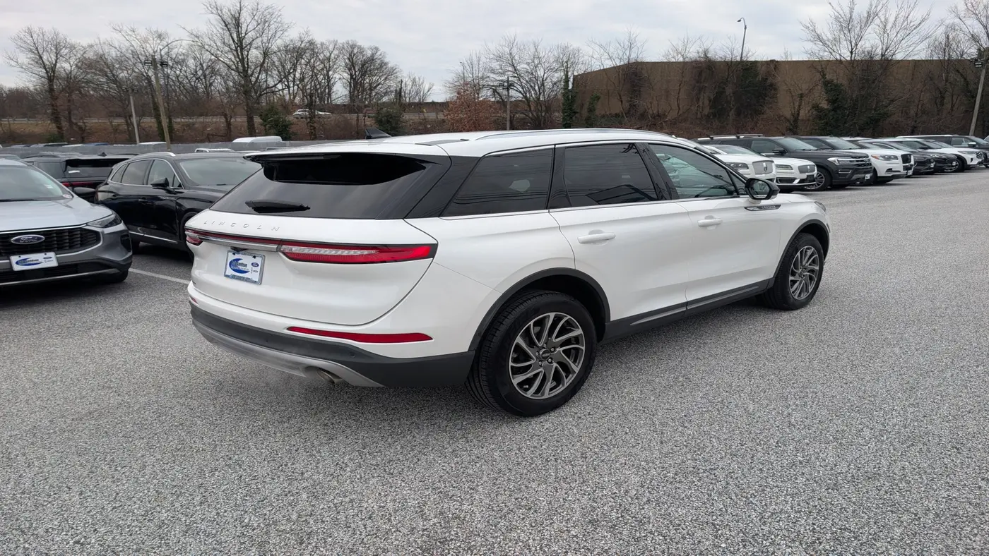 2022 Lincoln Corsair Standard
