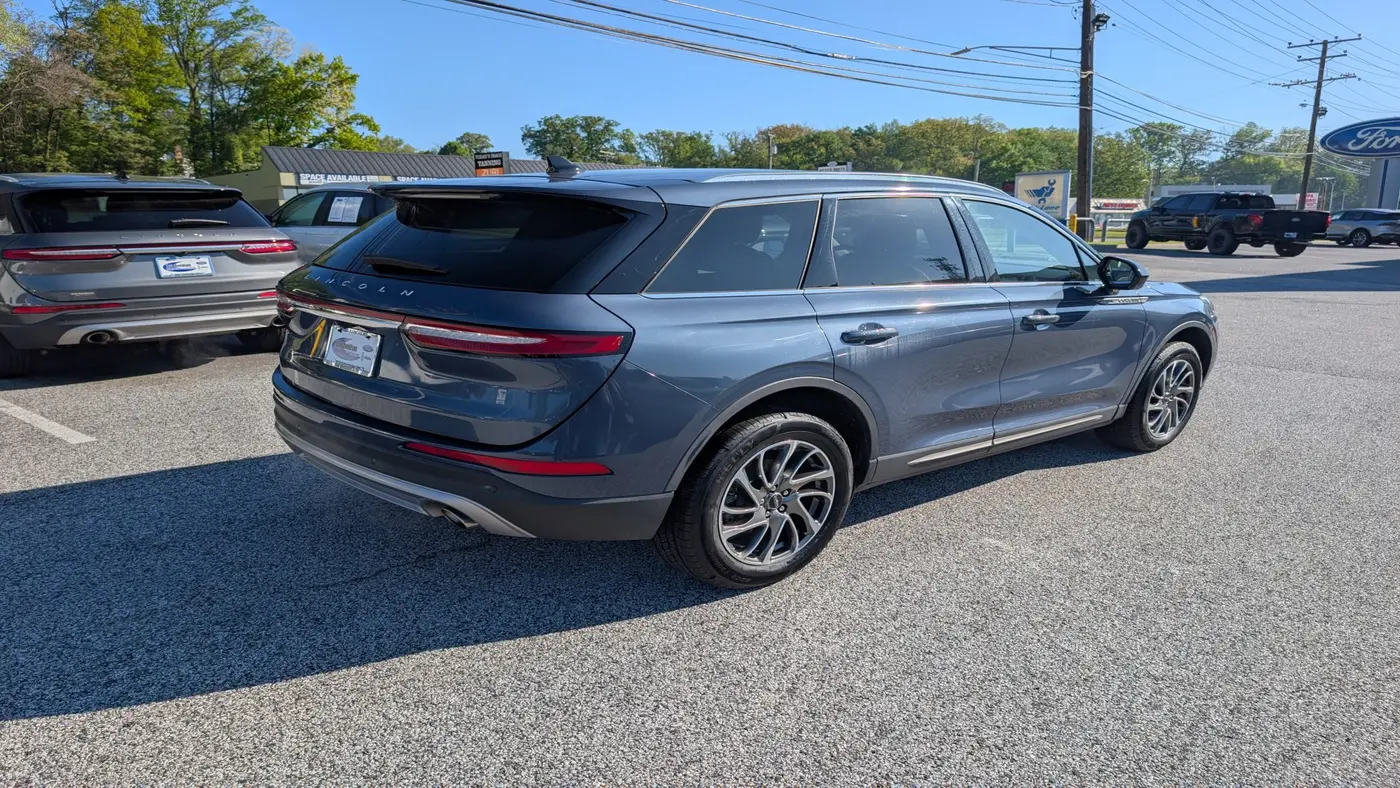 2022 Lincoln Corsair Standard