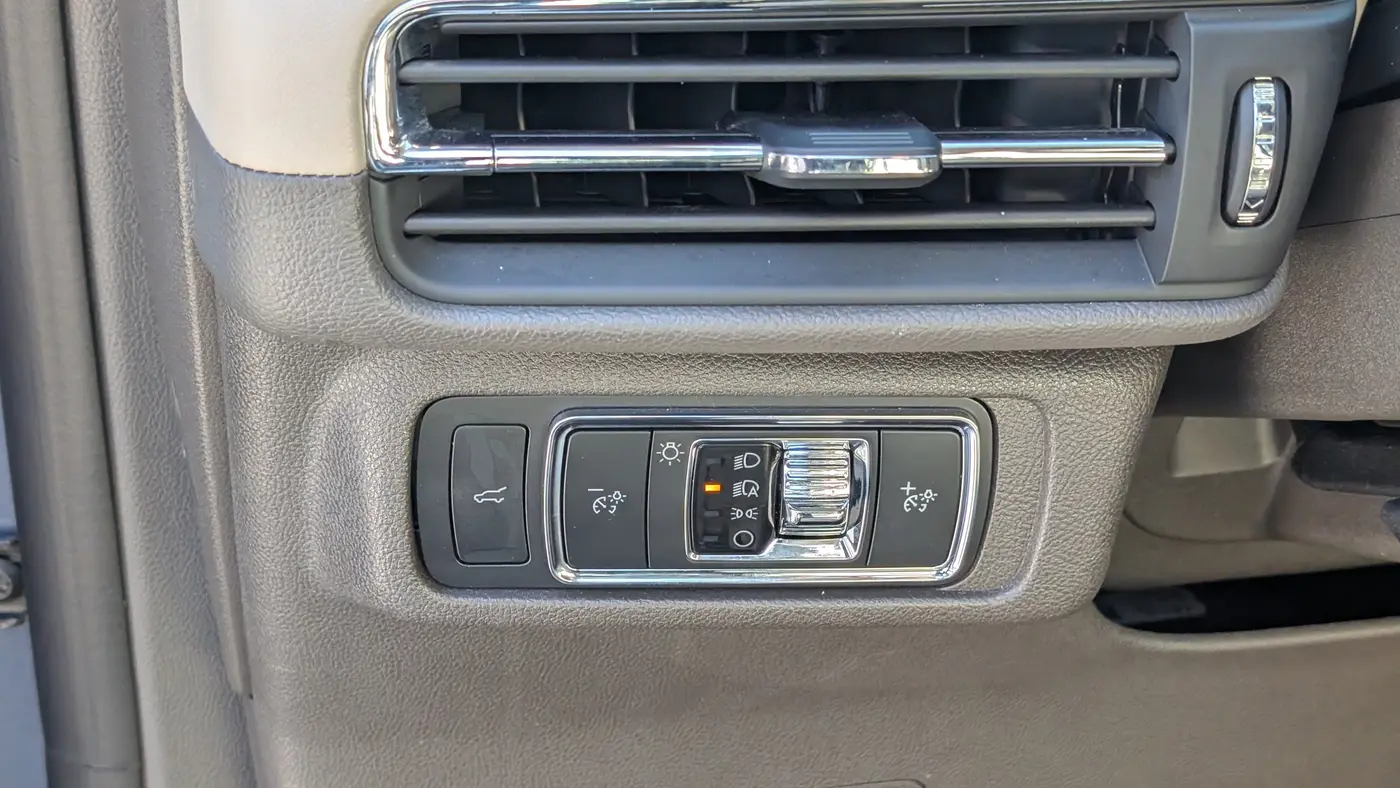 2022 Lincoln Corsair Standard