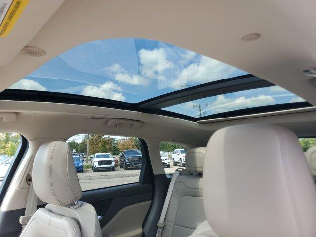 2022 Lincoln Corsair - $29,995