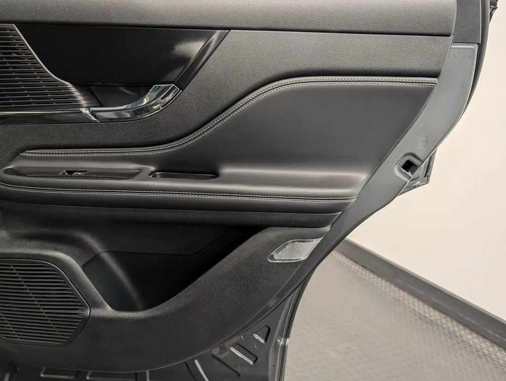 2022 Lincoln Corsair - $25,293