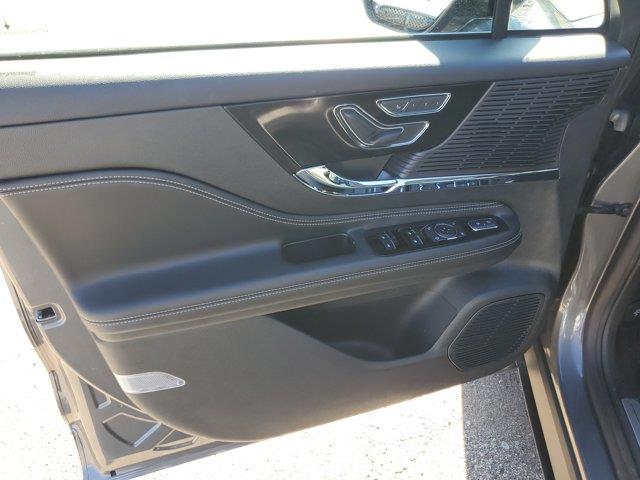 2022 Lincoln Corsair - $29,995