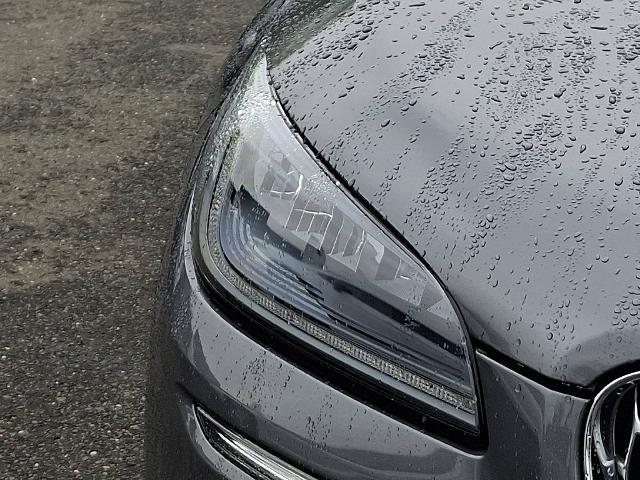 2022 Lincoln Corsair - $30,477