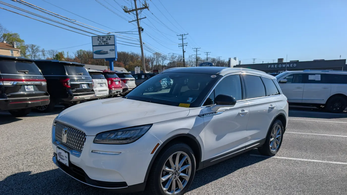 2022 Lincoln Corsair Standard
