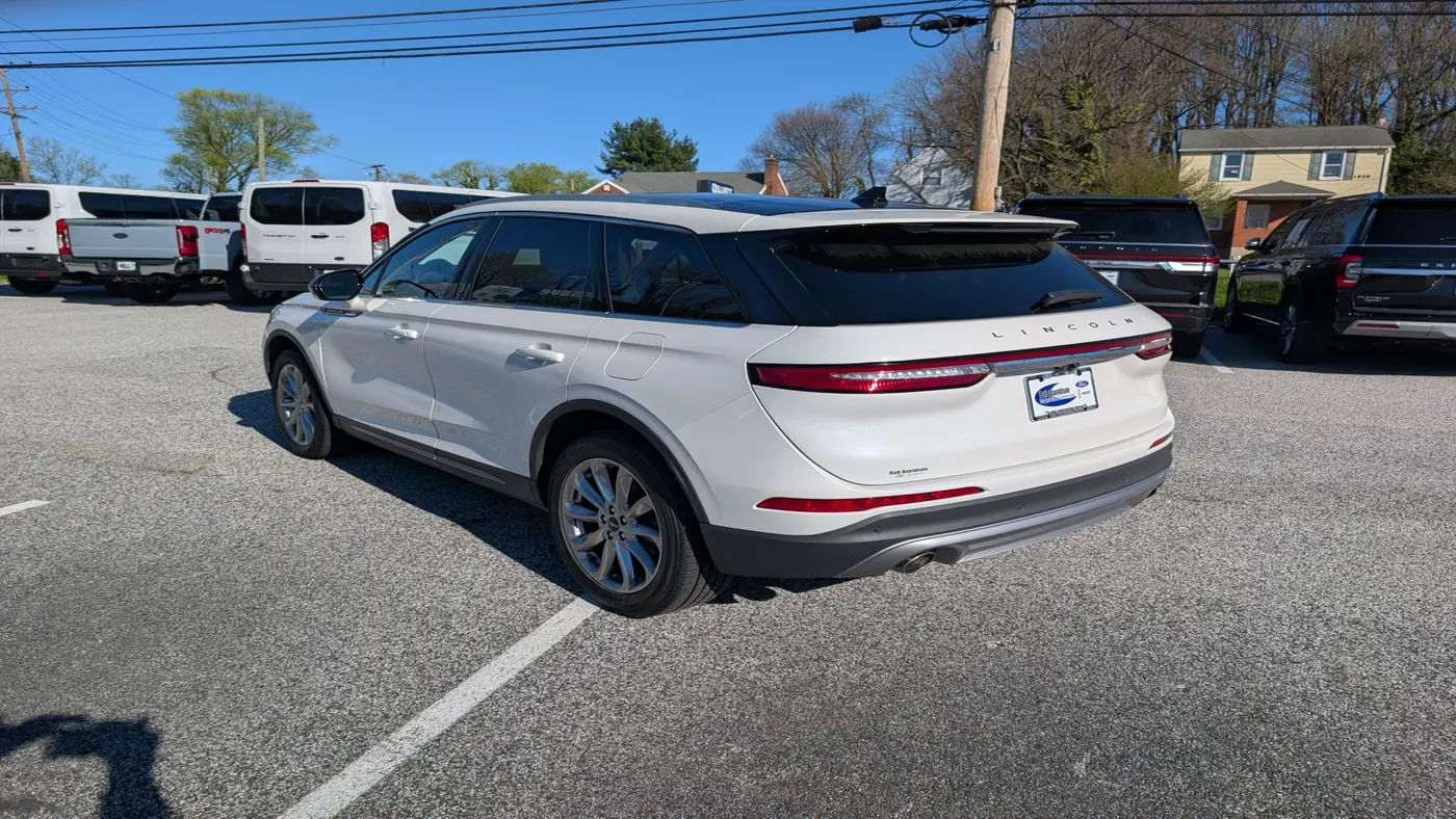 2022 Lincoln Corsair Standard