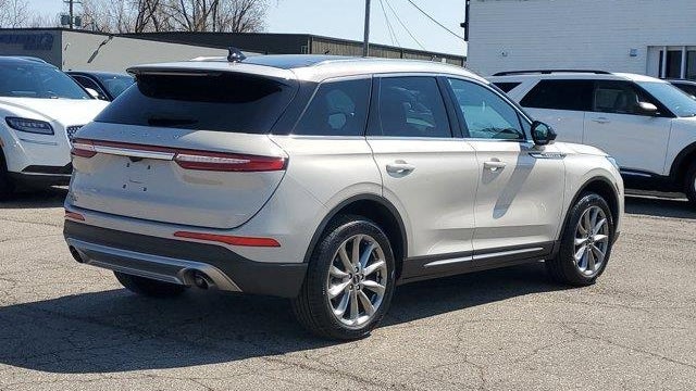 2022 Lincoln Corsair Standard