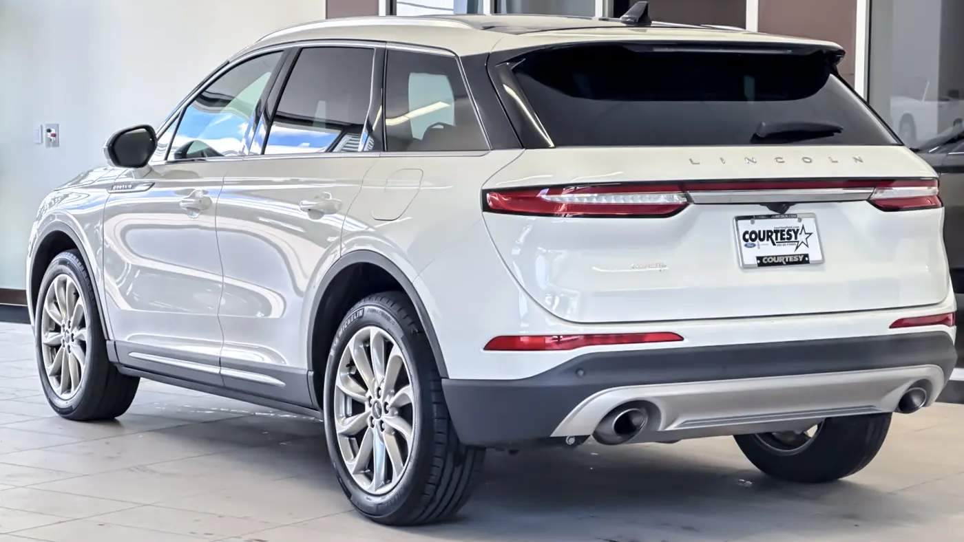 2022 Lincoln Corsair Standard