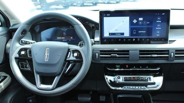 2023 Lincoln Corsair Standard