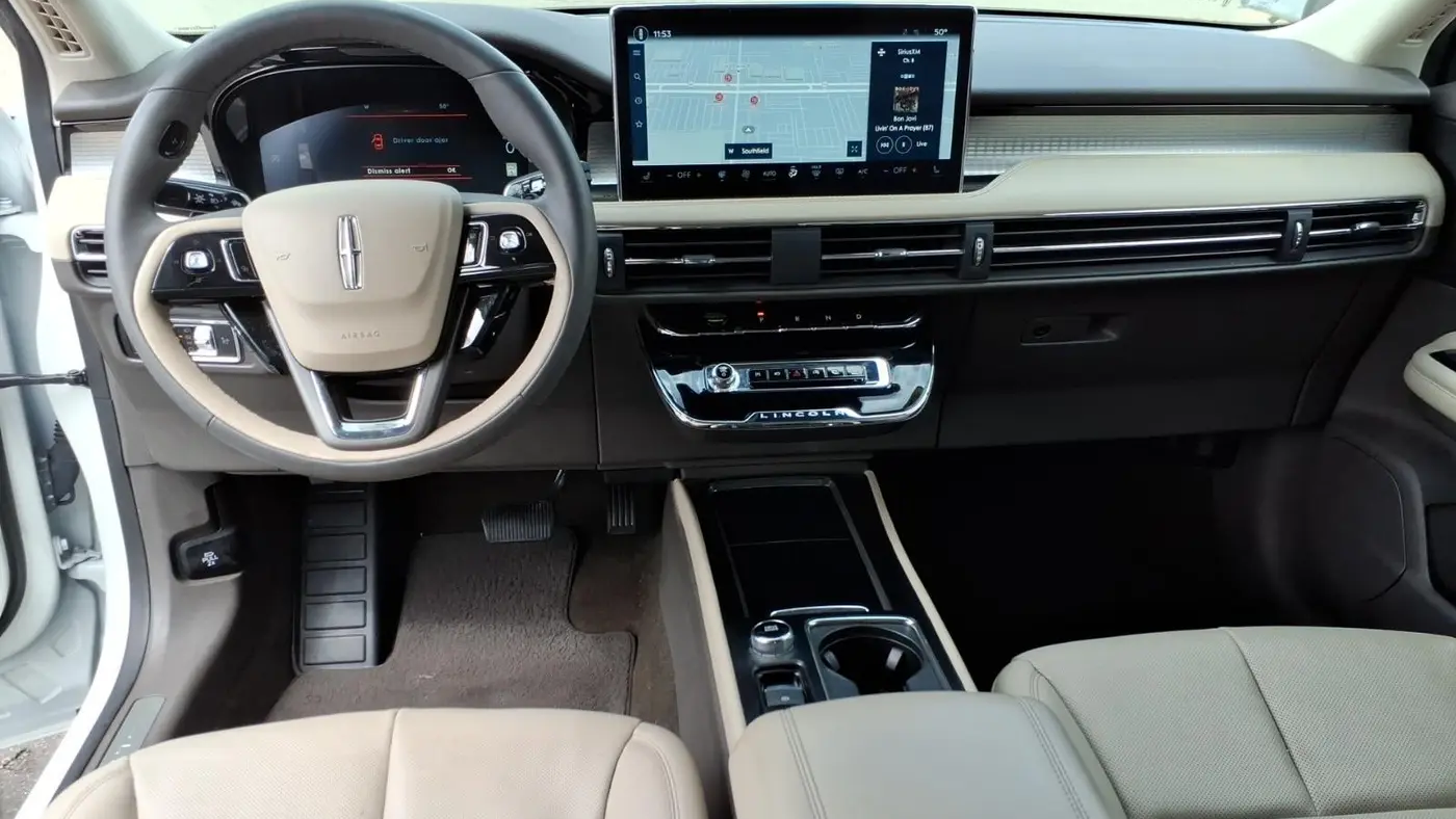2023 Lincoln Corsair Standard