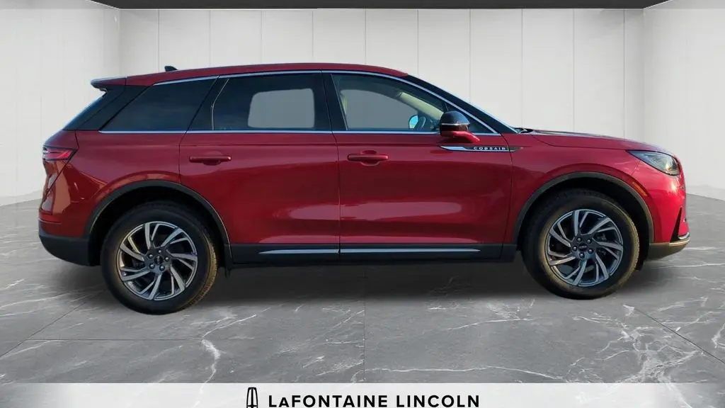 2023 Lincoln Corsair Standard
