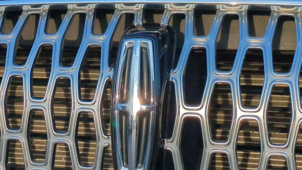 2023 Lincoln Corsair Standard