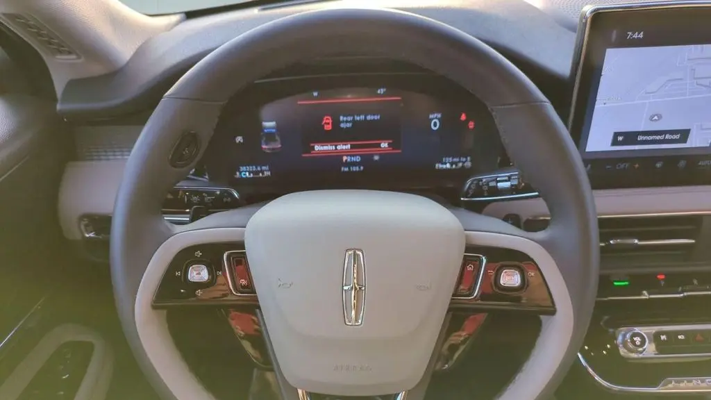 2023 Lincoln Corsair Standard