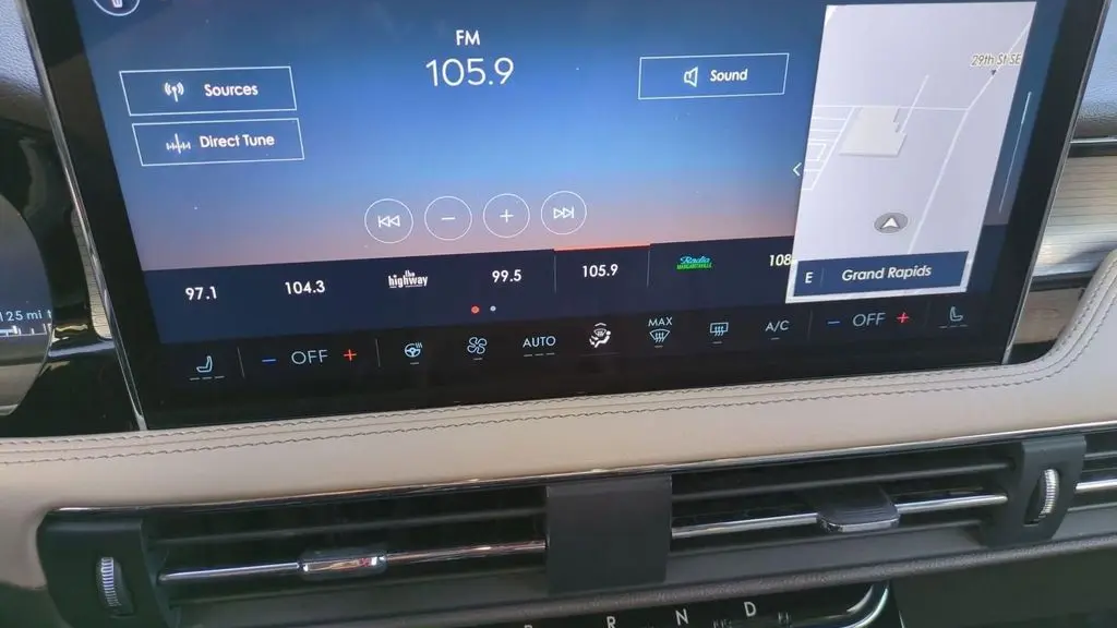 2023 Lincoln Corsair Standard