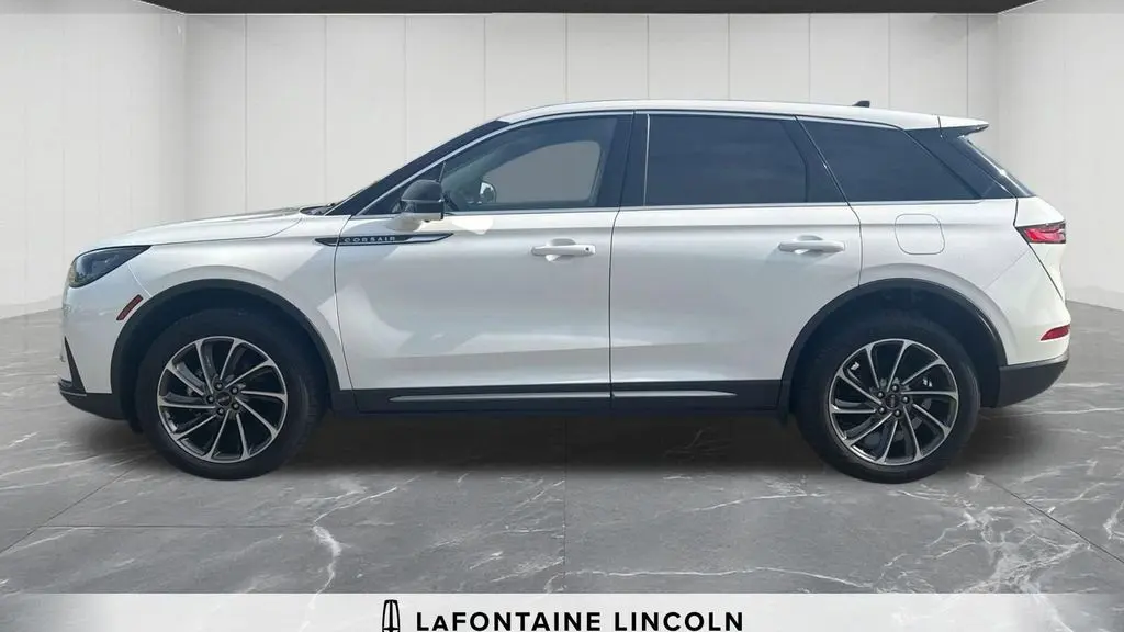 2023 Lincoln Corsair Standard