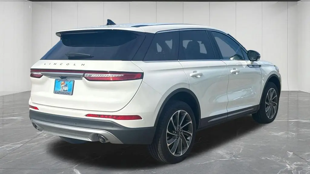 2023 Lincoln Corsair Standard