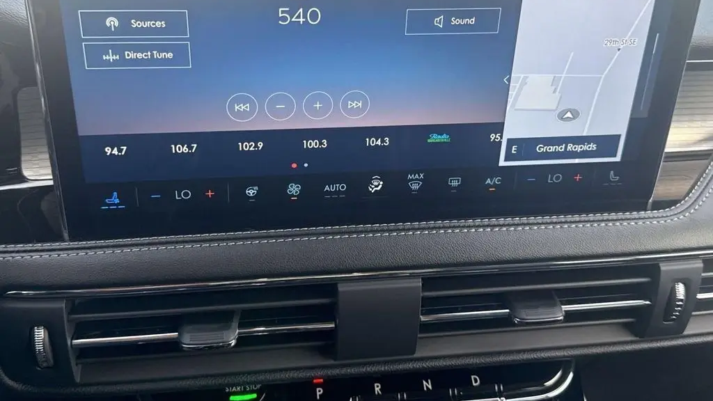 2023 Lincoln Corsair Standard