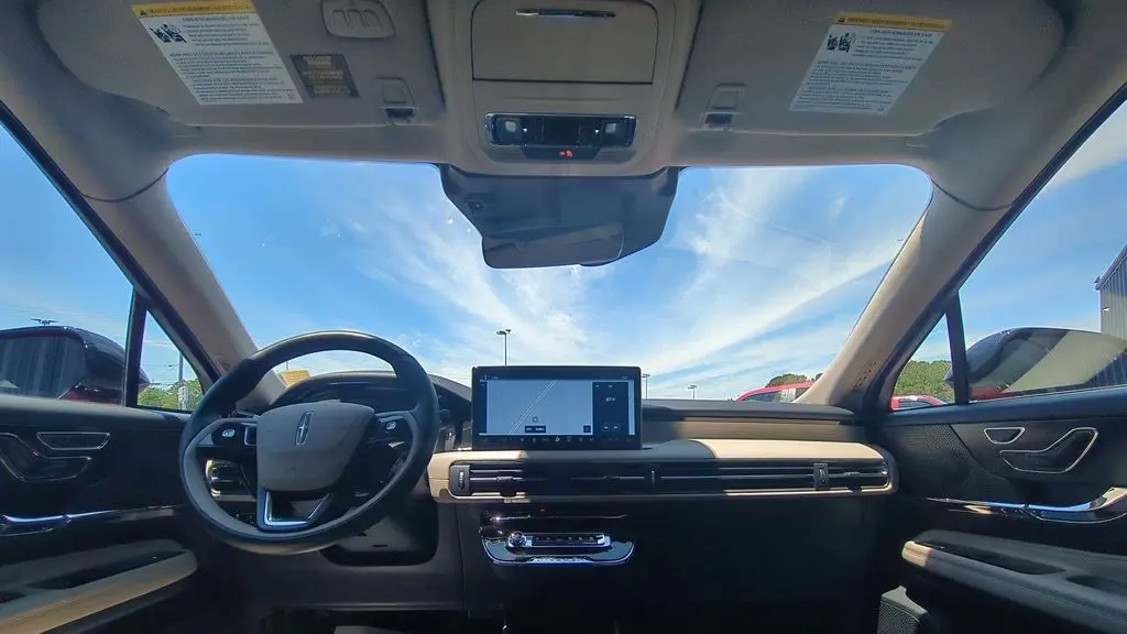 2025 Lincoln Corsair Premiere