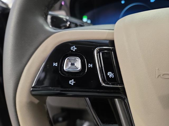 2023 Lincoln Corsair - $38,999