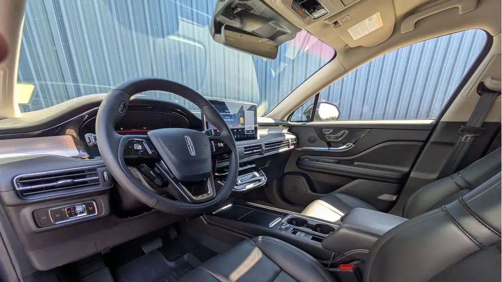 2025 Lincoln Corsair Premiere
