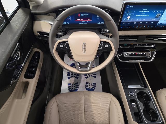 2023 Lincoln Corsair - $34,999