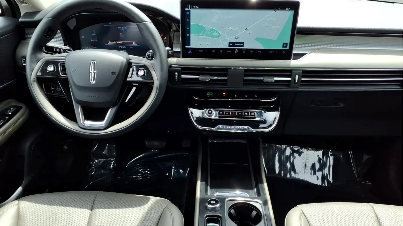 2023 Lincoln Corsair Standard