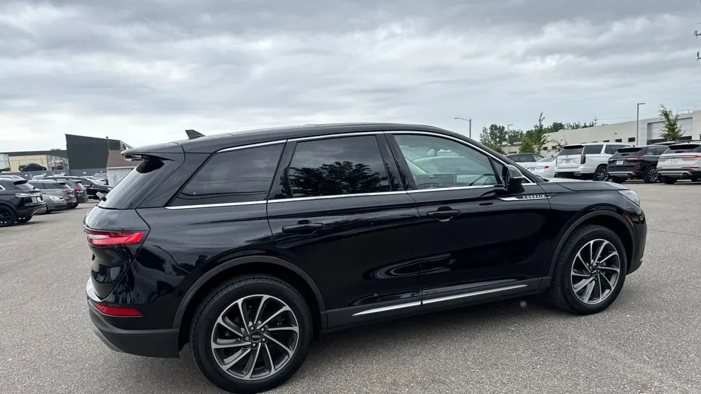 2023 Lincoln Corsair Standard