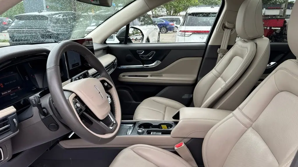 2023 Lincoln Corsair Standard
