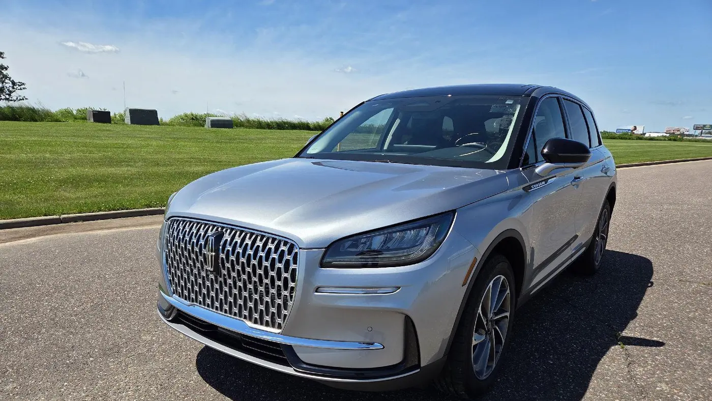 2024 Lincoln Corsair Premiere