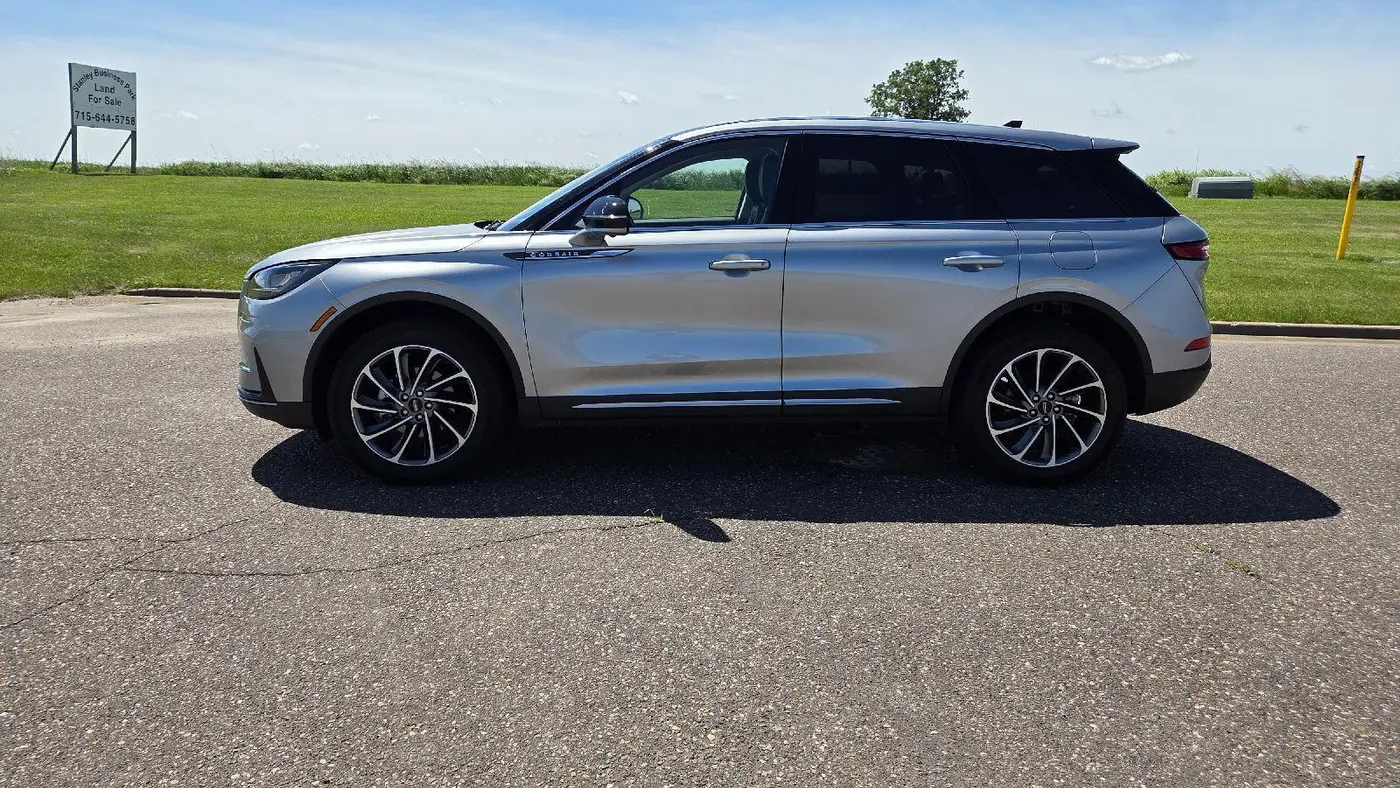 2024 Lincoln Corsair Premiere