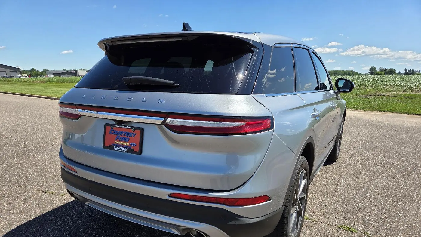 2024 Lincoln Corsair Premiere
