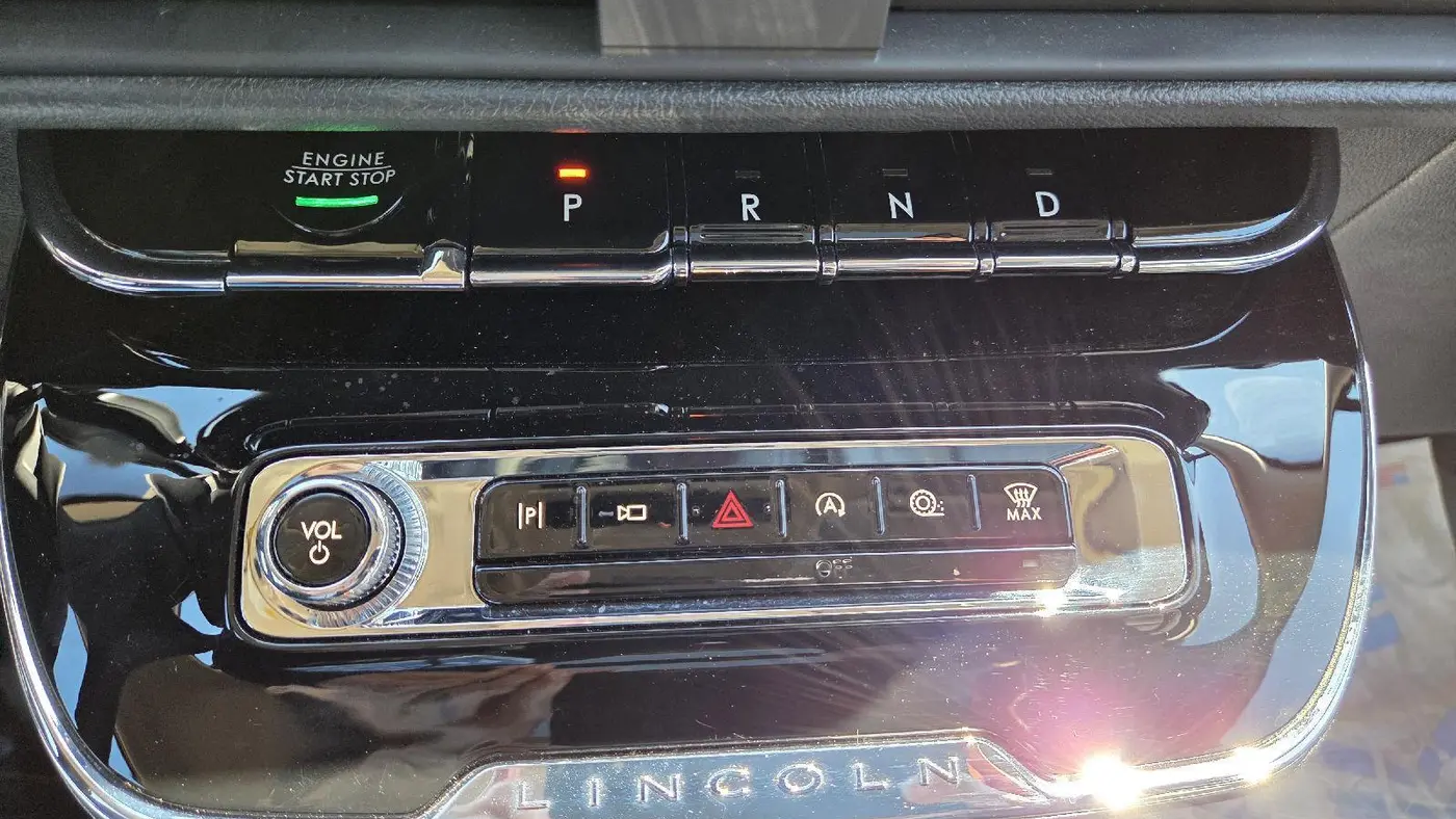 2024 Lincoln Corsair Premiere