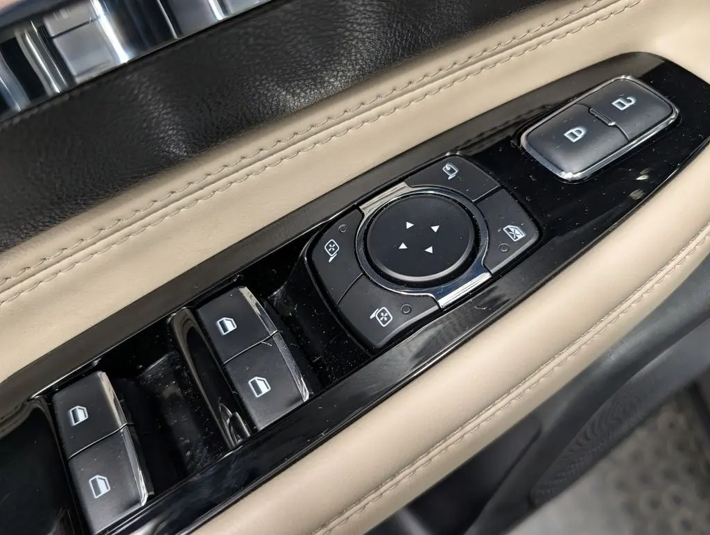 2025 Lincoln Corsair - $42,198