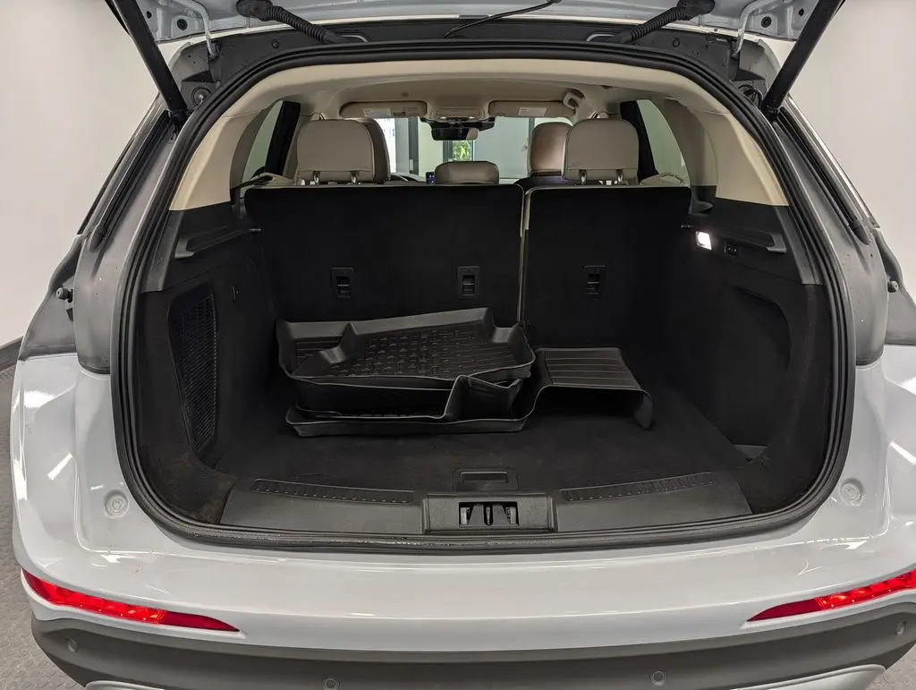 2025 Lincoln Corsair - $42,198