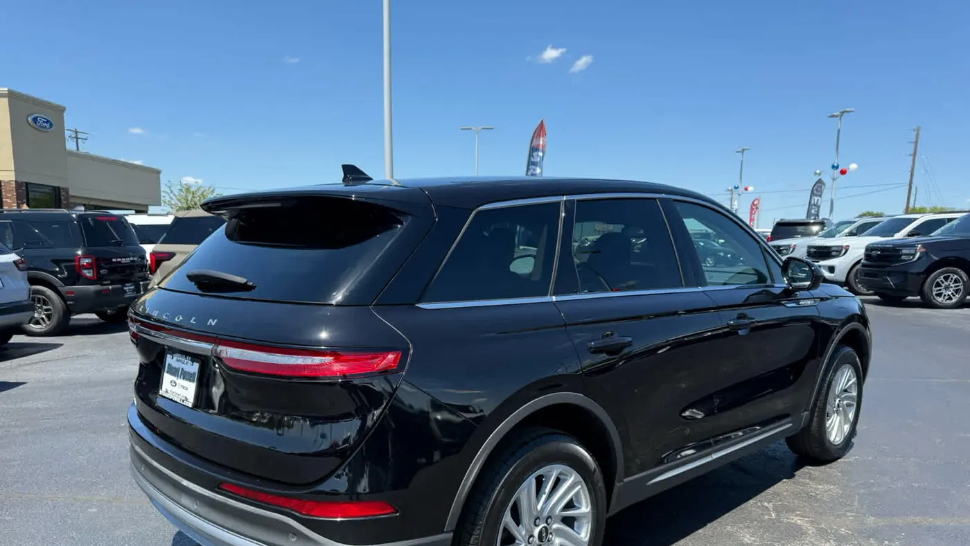 2025 Lincoln Corsair Premiere