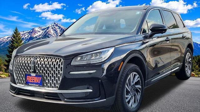 2025 Lincoln Corsair Premiere